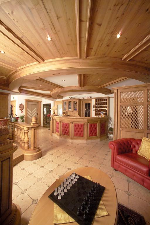Hotel Flora Сельва-ді-Валь-Гардена Екстер'єр фото